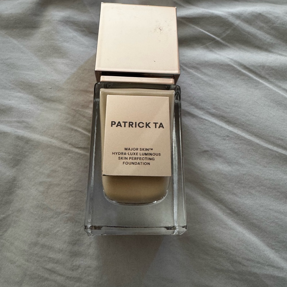 Patrick Ta Foundation Bottle in Light Beige with Rose Gold Cap